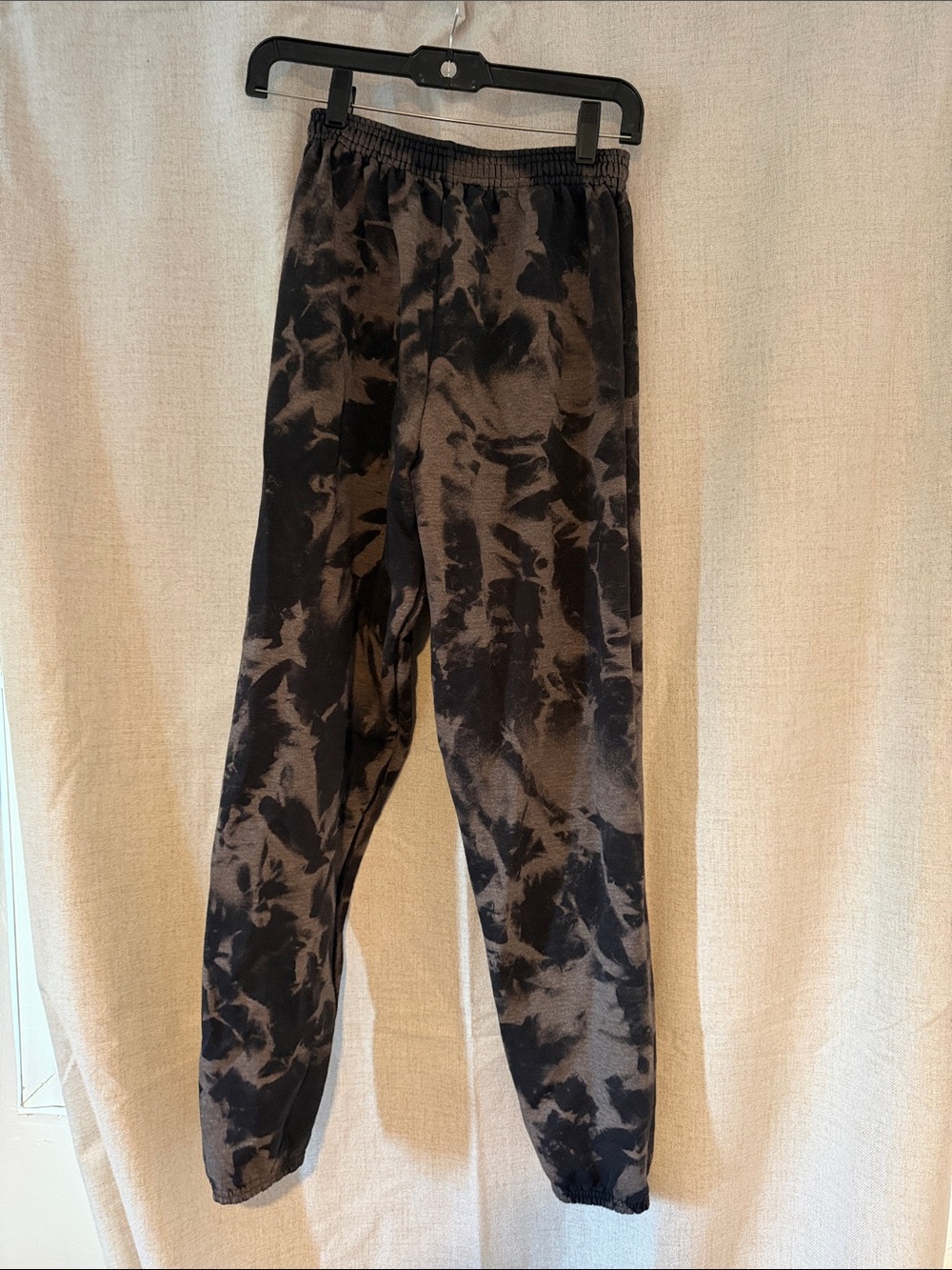 Hanes Black and Gray Tie-Dye Jogger Pants